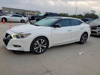  Salvage Nissan Maxima
