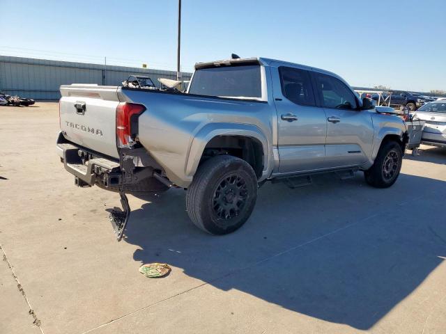 Toyota Tacoma Double Cab Image 4
