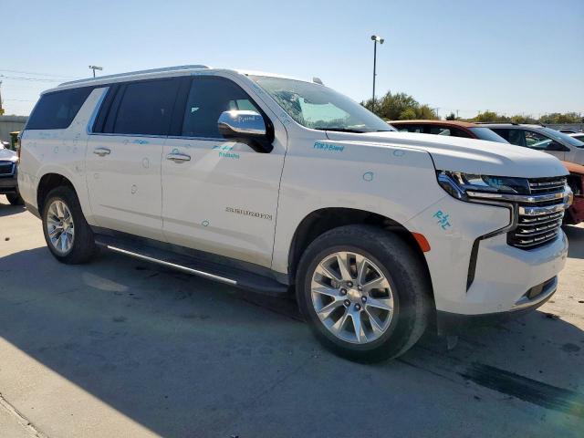 Chevrolet Suburban C1500 Premier Image 3