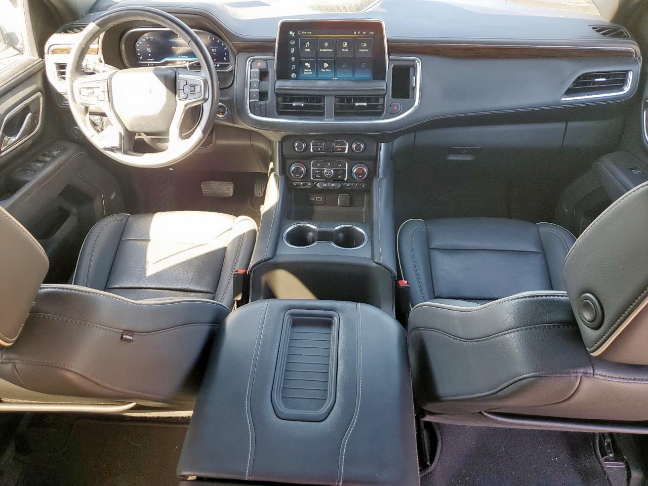 Chevrolet Suburban C1500 Premier Image 7