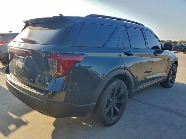 Ford Explorer Xlt Image 4