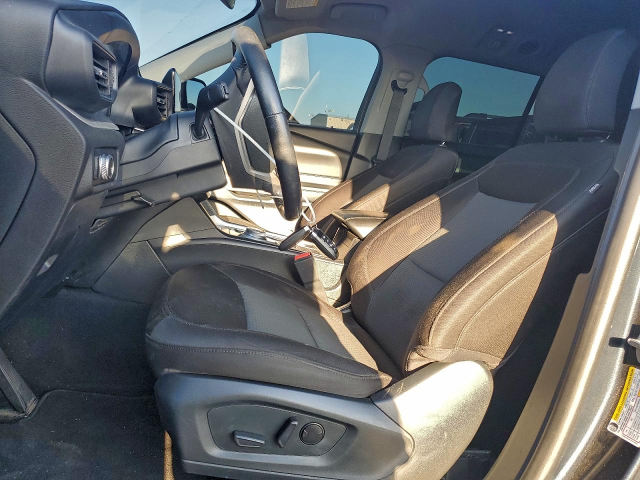 Ford Explorer Xlt Image 11