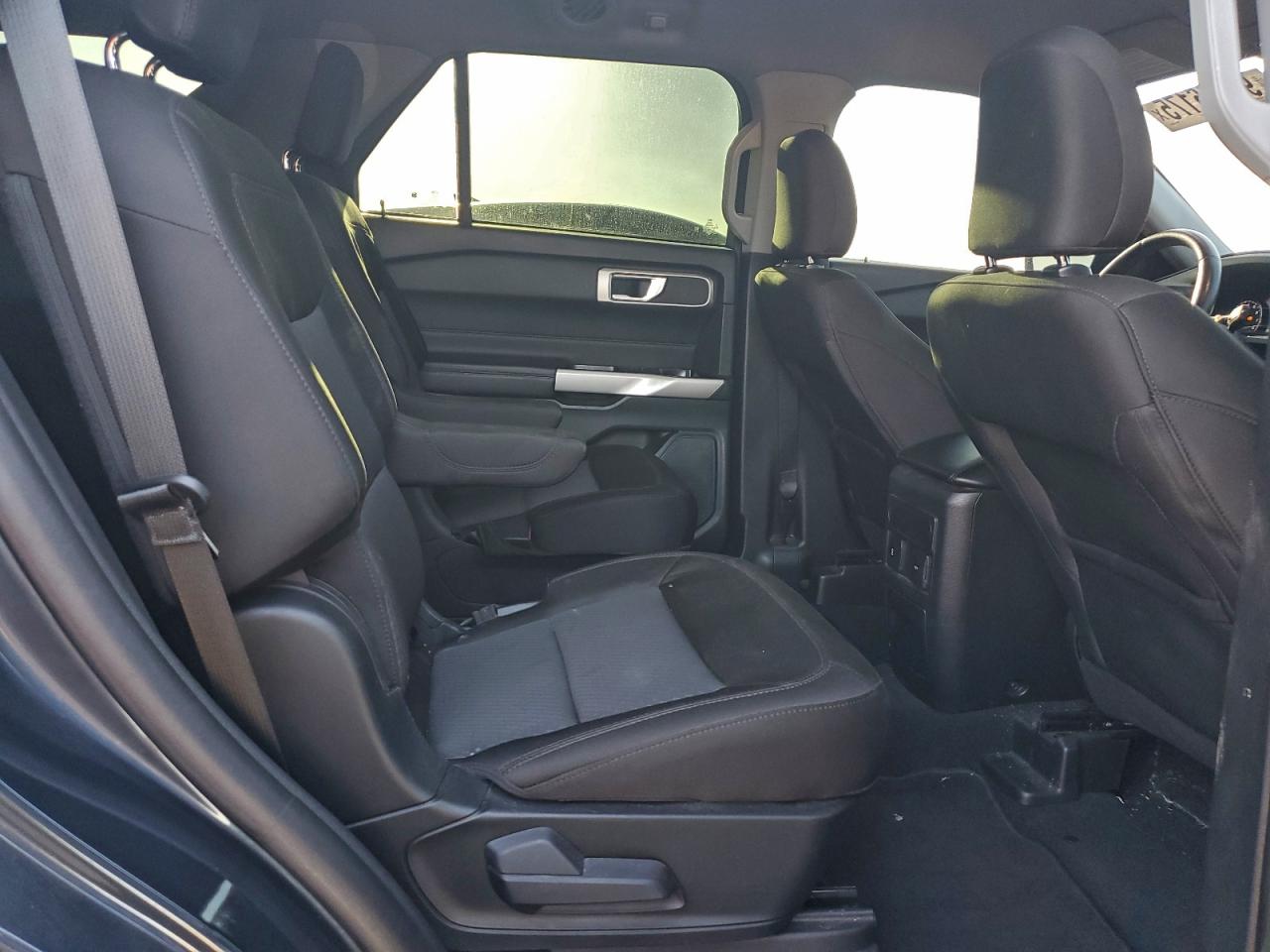 Ford Explorer Xlt Image 2