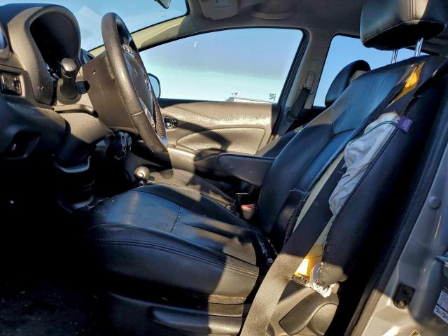 Nissan Versa S Image 8