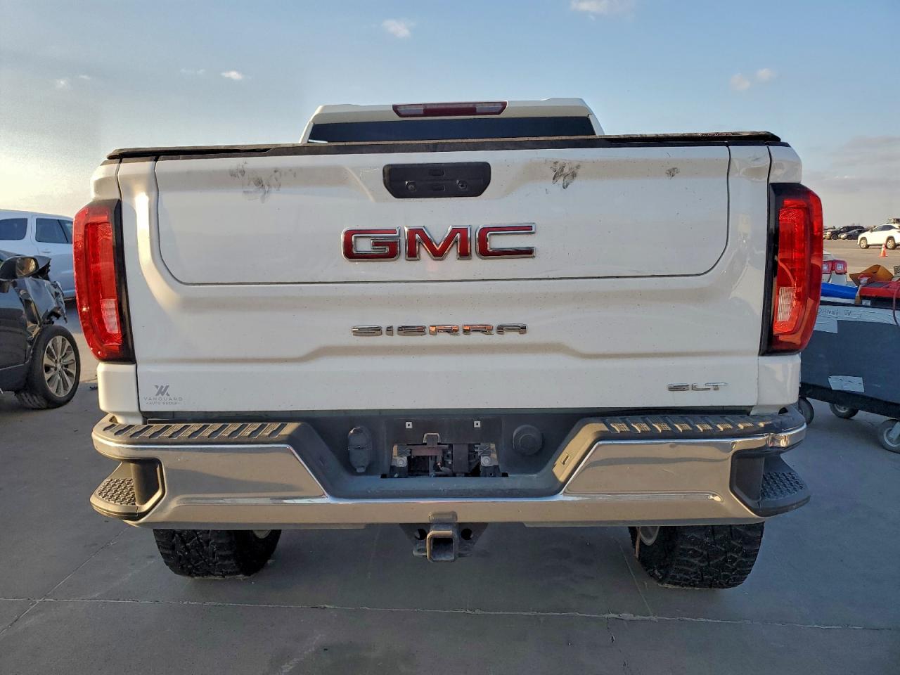 GMC Sierra K1500 Slt Image 3