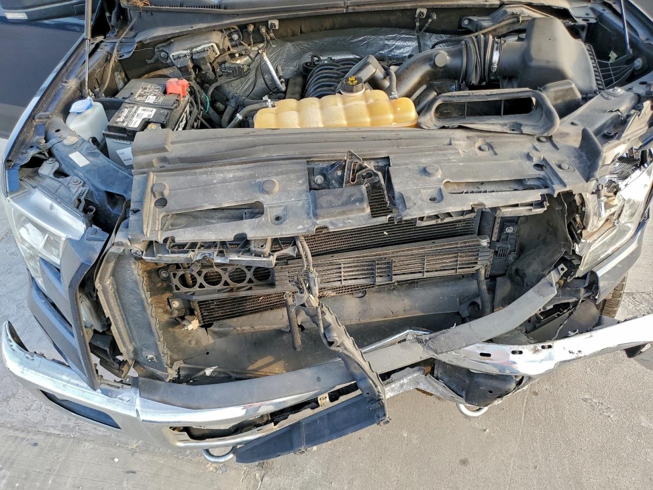 Ford F-150 Supercrew Image 11