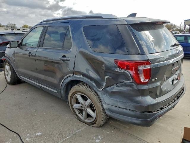 Ford Explorer Xlt Image 3