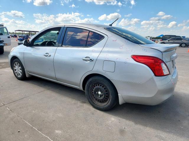 Nissan Versa S Image 10