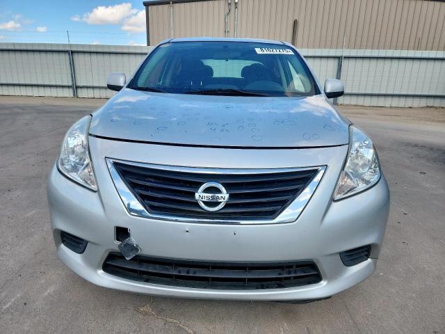 Nissan Versa S Image 4