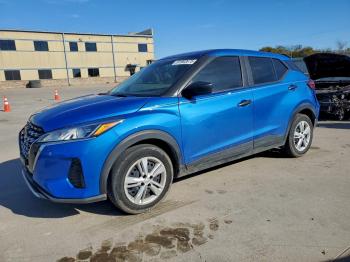  Salvage Nissan Kicks