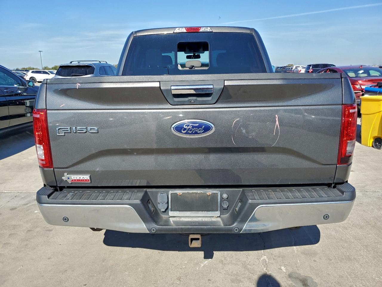 Ford F-150 Supercrew Image 6