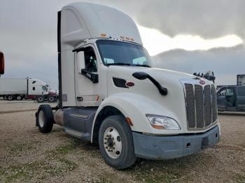  Salvage Peterbilt Tractor 579