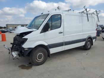  Salvage Mercedes-Benz Sprinter