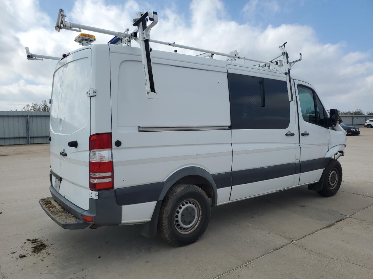 Mercedes-Benz Sprinter 2500 Image 7