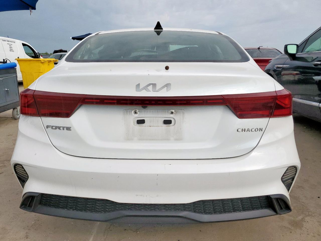 Kia Forte Fe Image 4