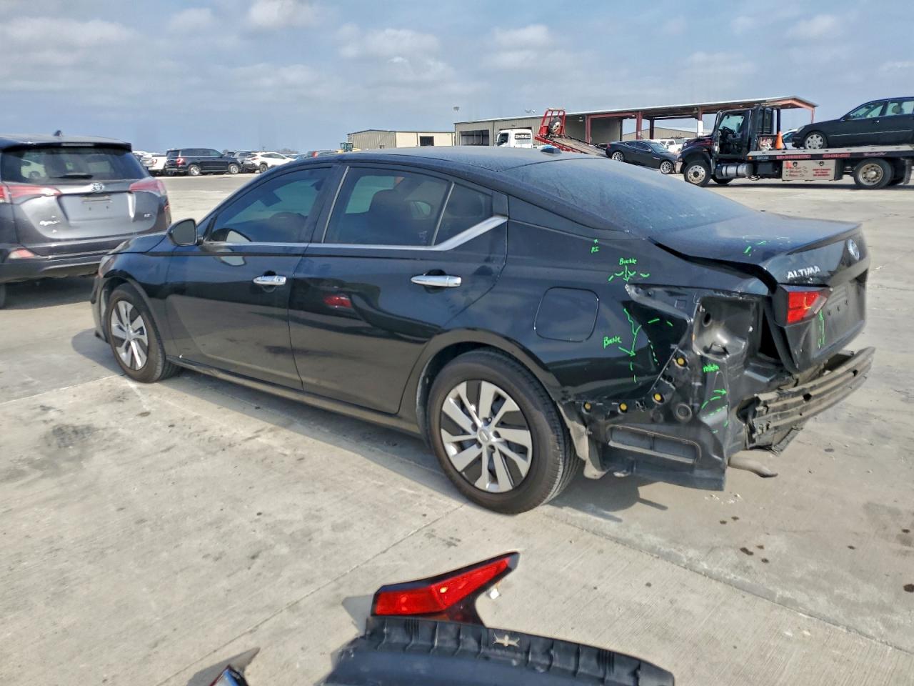 Nissan Altima S Image 7