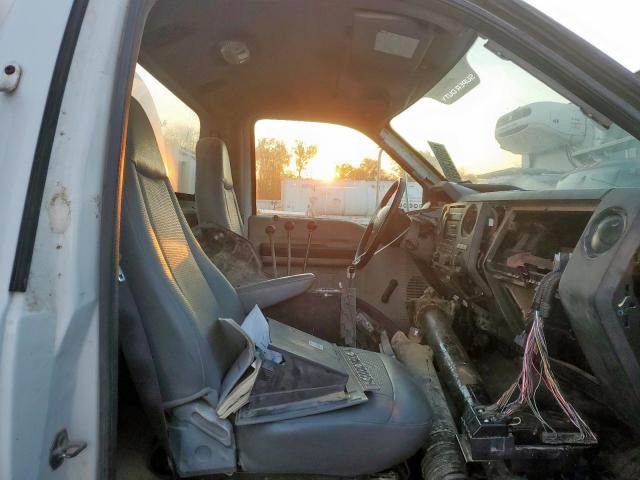 Ford F-750 Super Duty Image 9