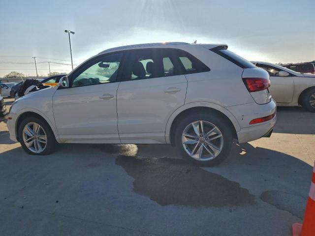 Audi Q3 Premium Image 5