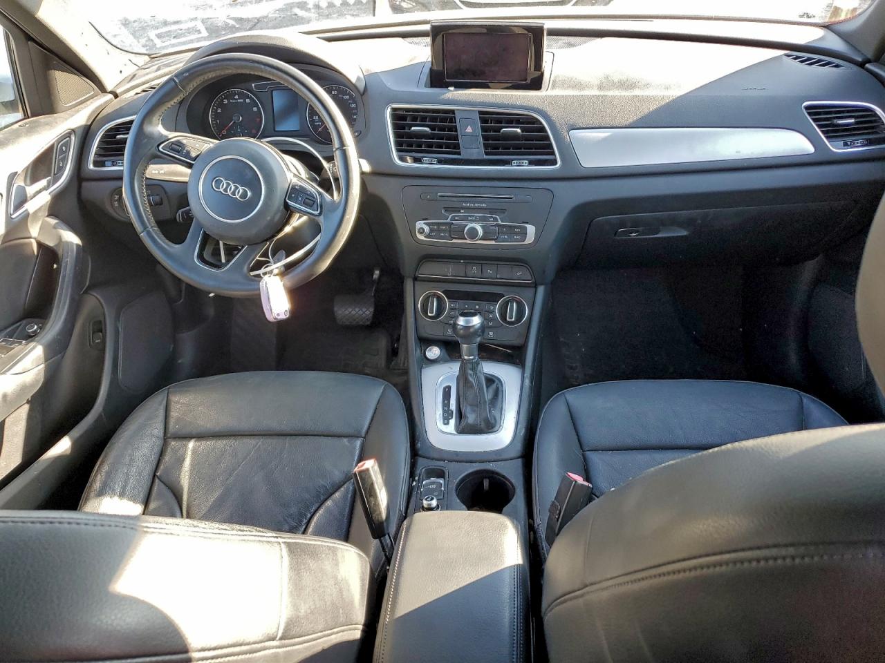 Audi Q3 Premium Image 4