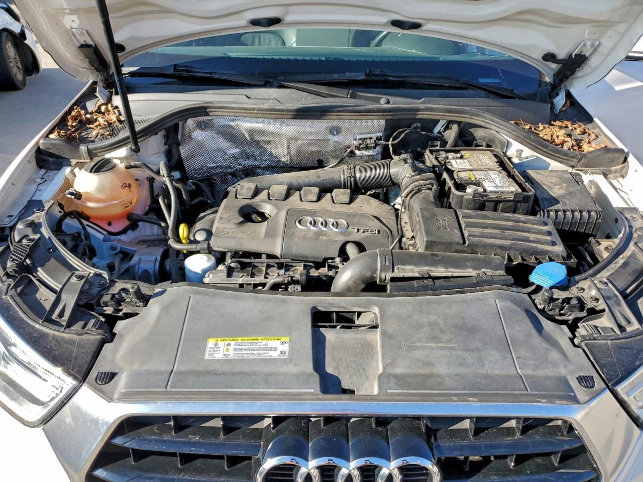 Audi Q3 Premium Image 13