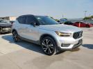 Volvo XC40 T5 Momentum Image 2