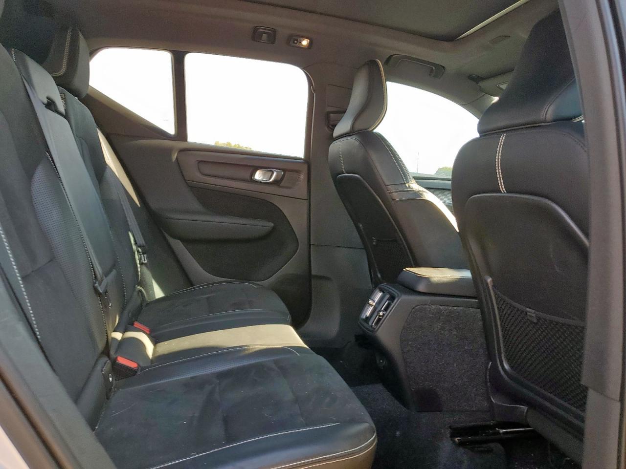 Volvo XC40 T5 Momentum Image 13