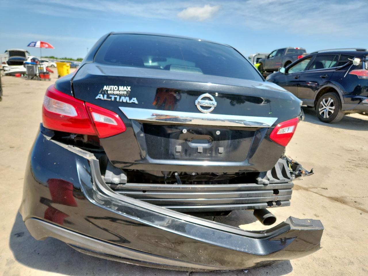 Nissan Altima 2.5 Image 5