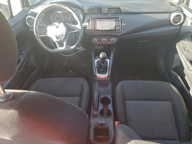 Nissan Versa S Image 3