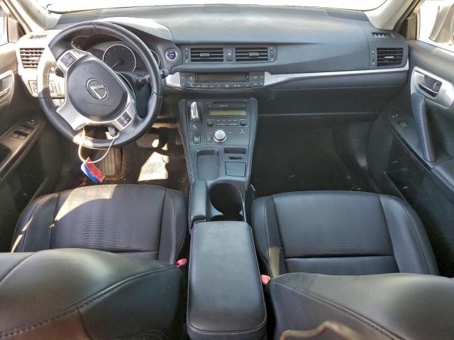 Lexus Ct 200 Image 2