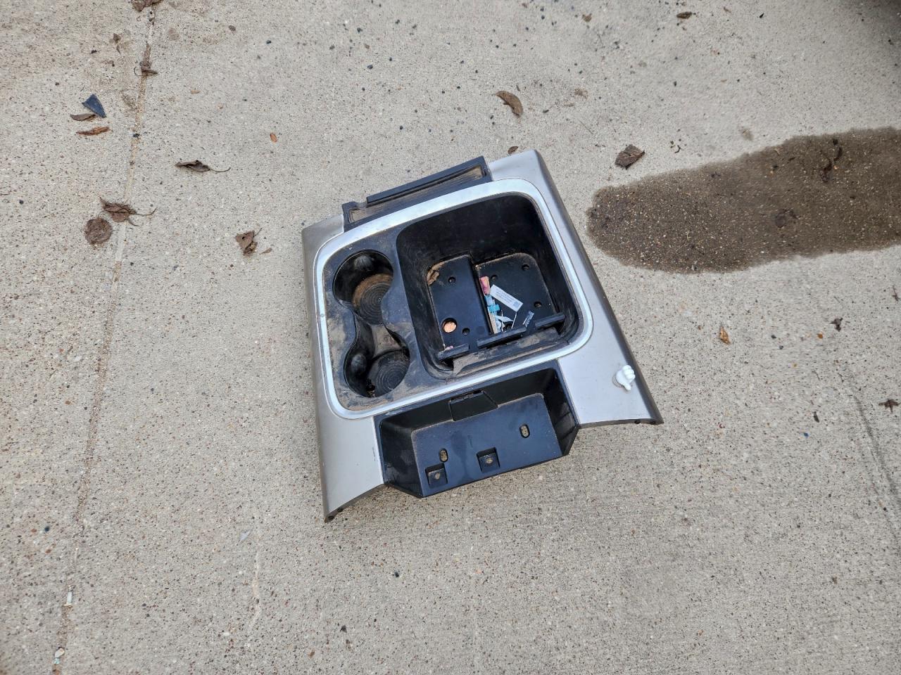 Ram 1500 Slt Image 2