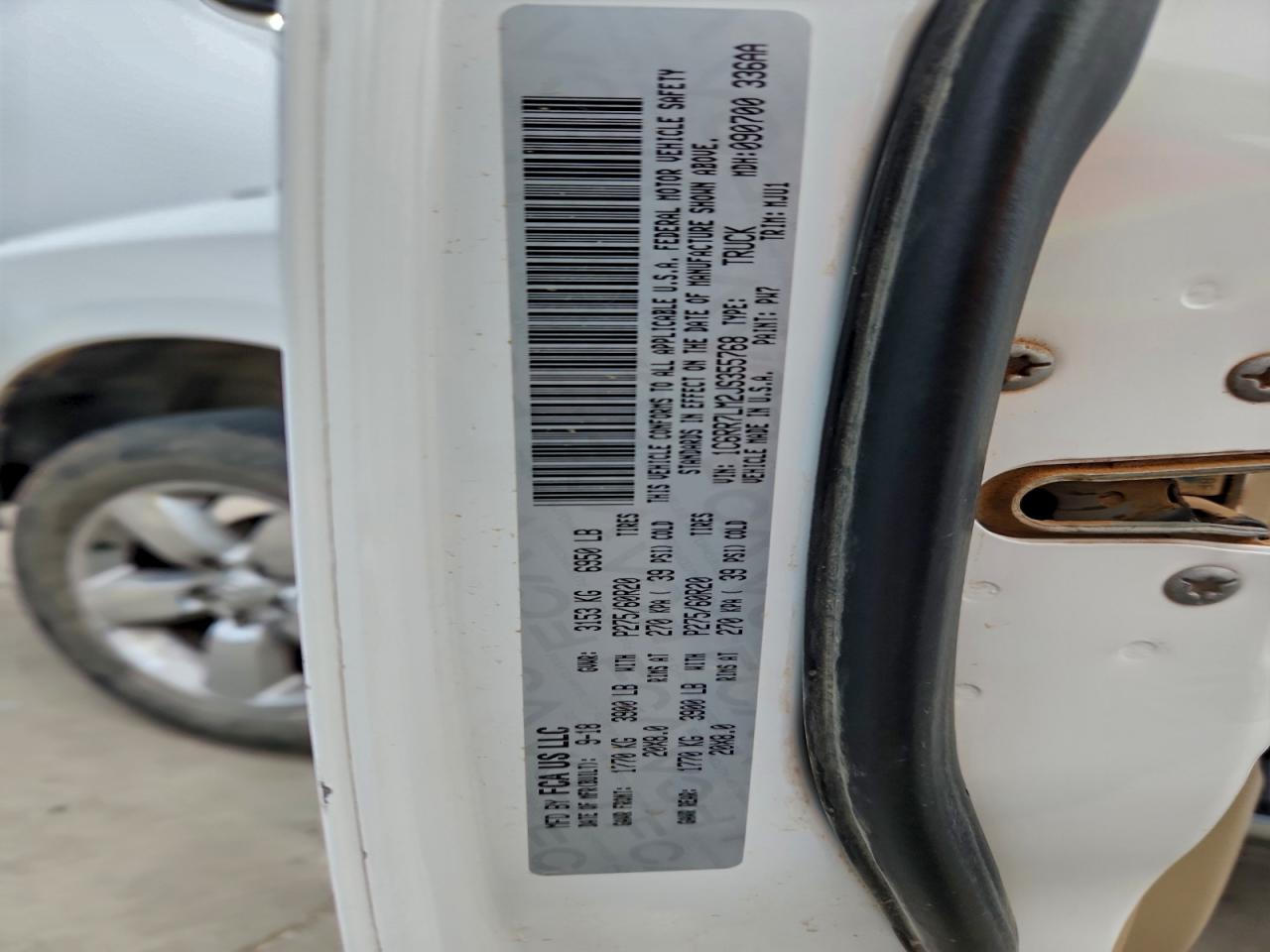 Ram 1500 Slt Image 4