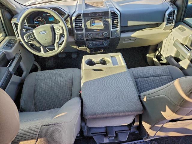 Ford F-150 Supercrew Image 8