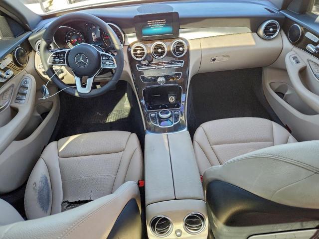 Mercedes-Benz C-Class 300 Image 2