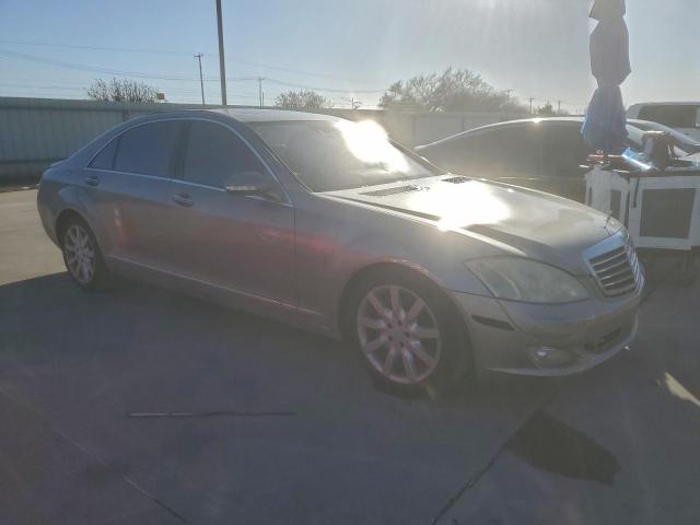 Mercedes-Benz S-Class 550 Image 6