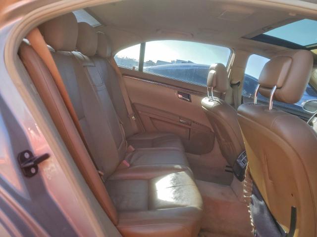 Mercedes-Benz S-Class 550 Image 3