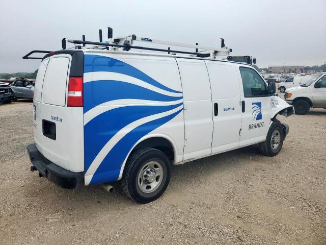 Chevrolet Express Image 3