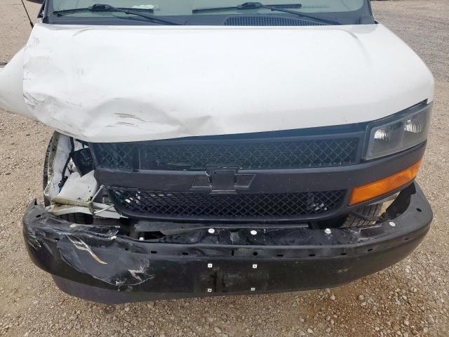 Chevrolet Express Image 11