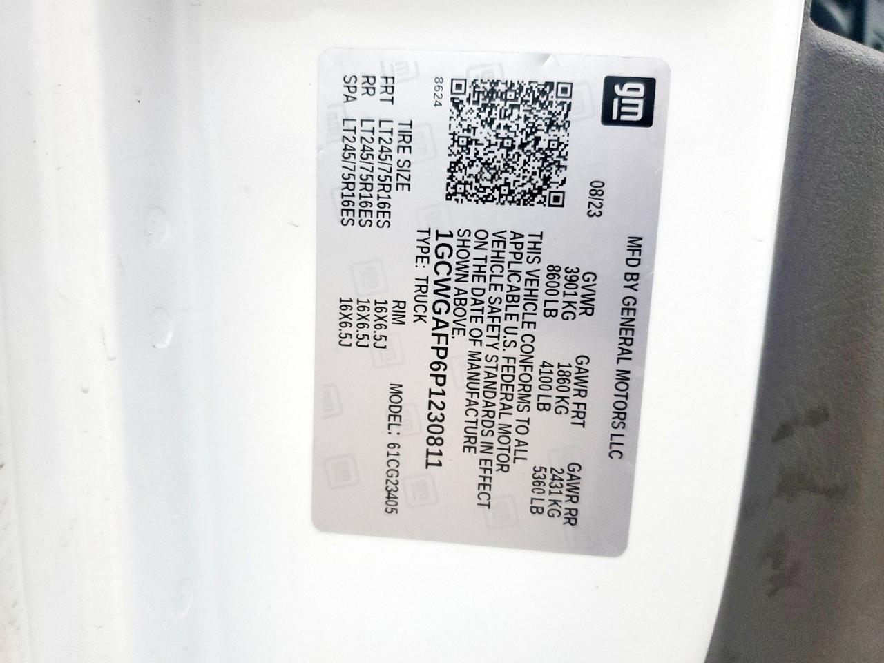 Chevrolet Express Image 9