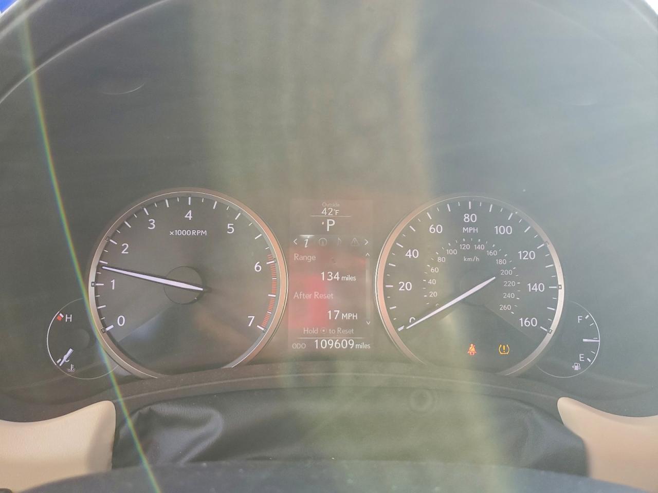 Lexus NX 200t Base Image 6