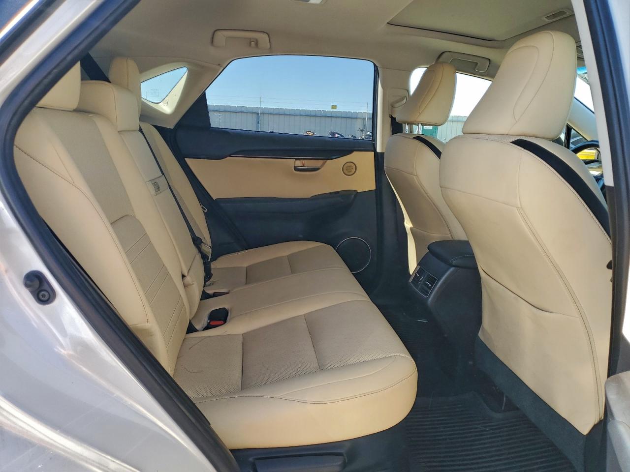 Lexus NX 200t Base Image 12