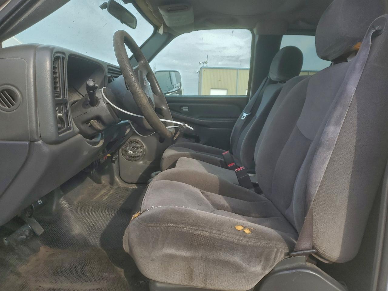 GMC Sierra C2500 Heavy Duty Image 3