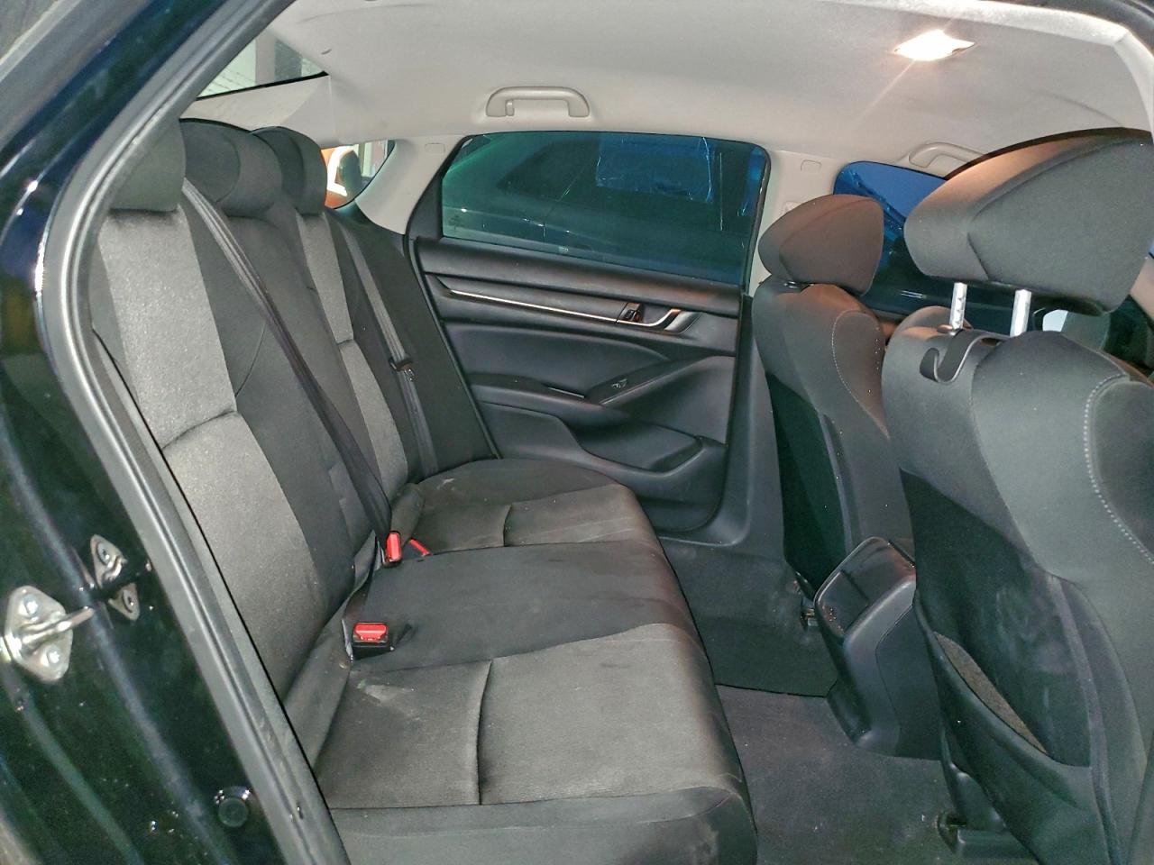 Honda Accord Lx Image 11