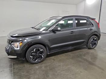  Salvage Kia Niro
