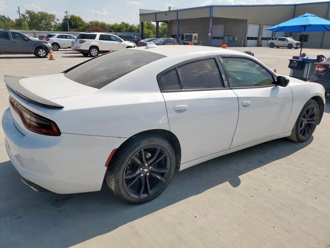 Dodge Charger Sxt Plus Image 3