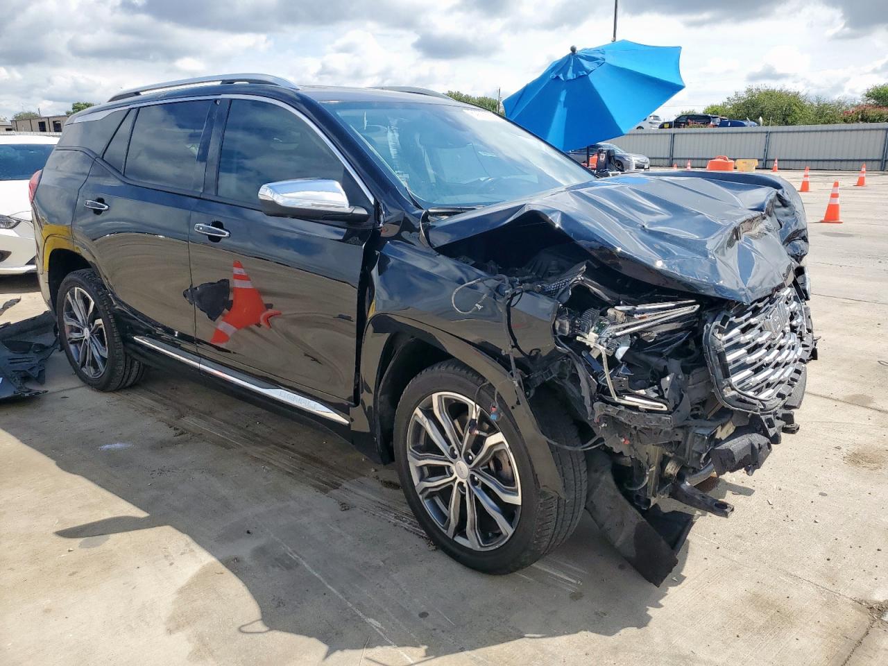 GMC Terrain Denali Image 2