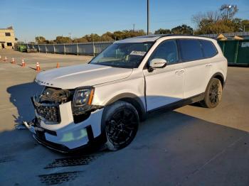  Salvage Kia Telluride