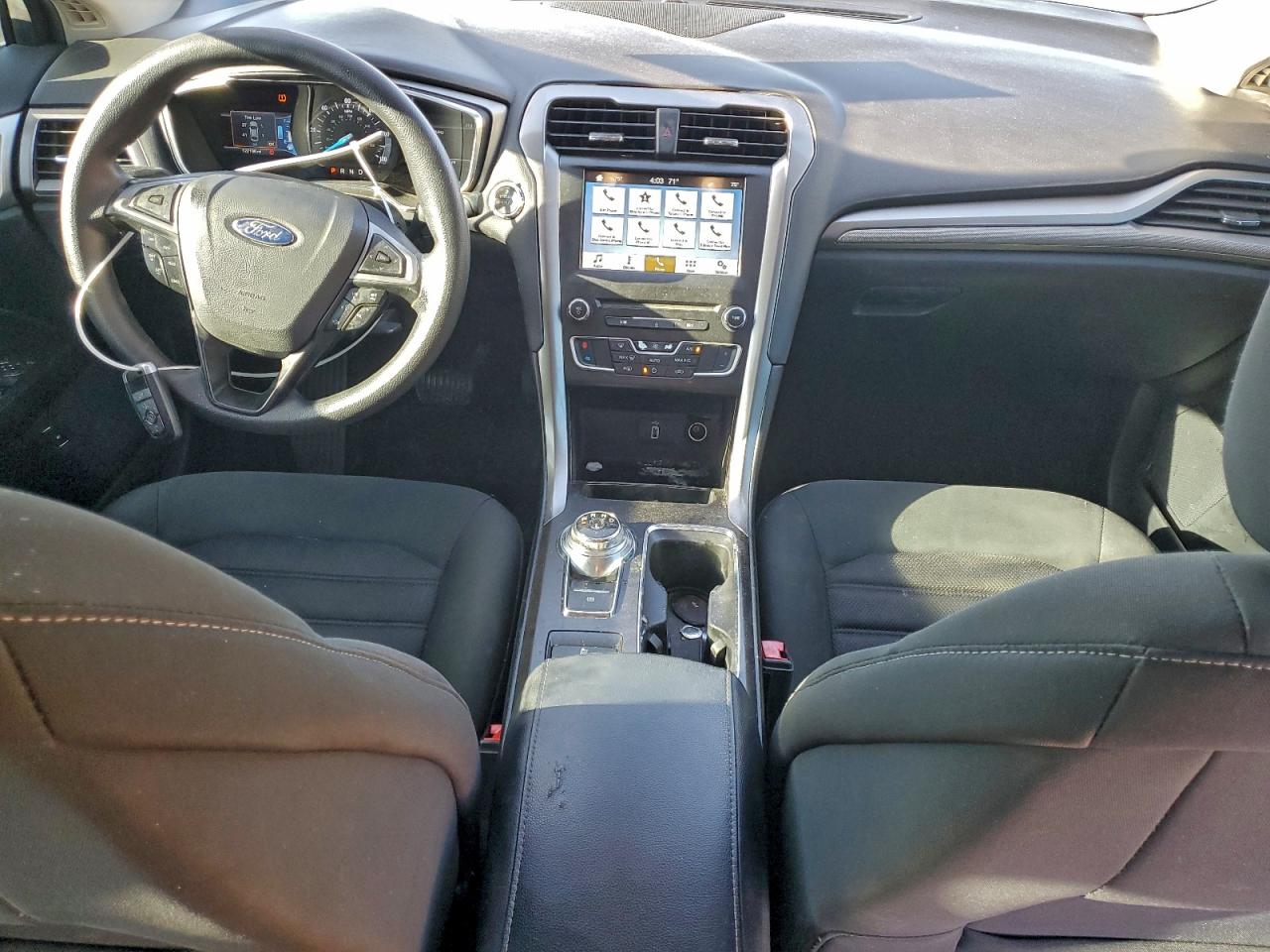 Ford Fusion Se Hybrid Image 5