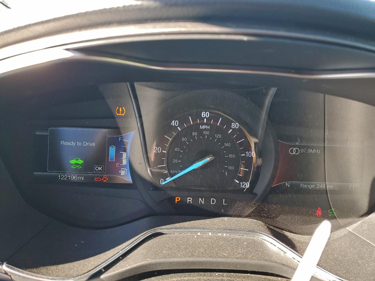 Ford Fusion Se Hybrid Image 8