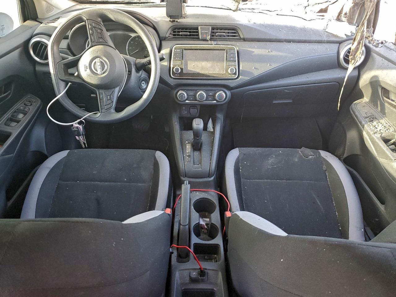 Nissan Versa S Image 6