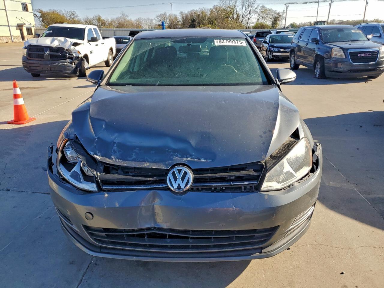 Volkswagen Golf S/se Image 6